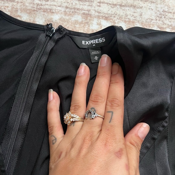 Express Black Blouse sz Medium - Picture 4 of 4